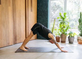 Getting older doesn’t have to mean getting stiffer. 5 ways to keep mobile as you age